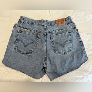 Vintage Levi shorts, relaxed tapered 550s